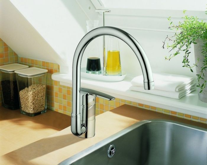 Смеситель Grohe Euroeco 32752000 для кухонной мойки + Средство для очистки хромированных нержавеющих поверхностей Grohe Grohclean 48166000 500 мл
