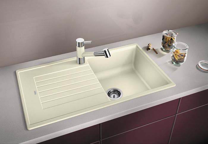 Смеситель для душа Hansgrohe Vivenis 75615700, матовый белый