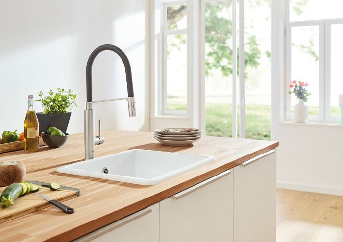 Смеситель для кухонной мойки Grohe Concetto 31491DC0 суперсталь